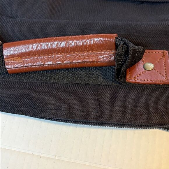 Crossfield messenger bag black and tan - Picture 13 of 14